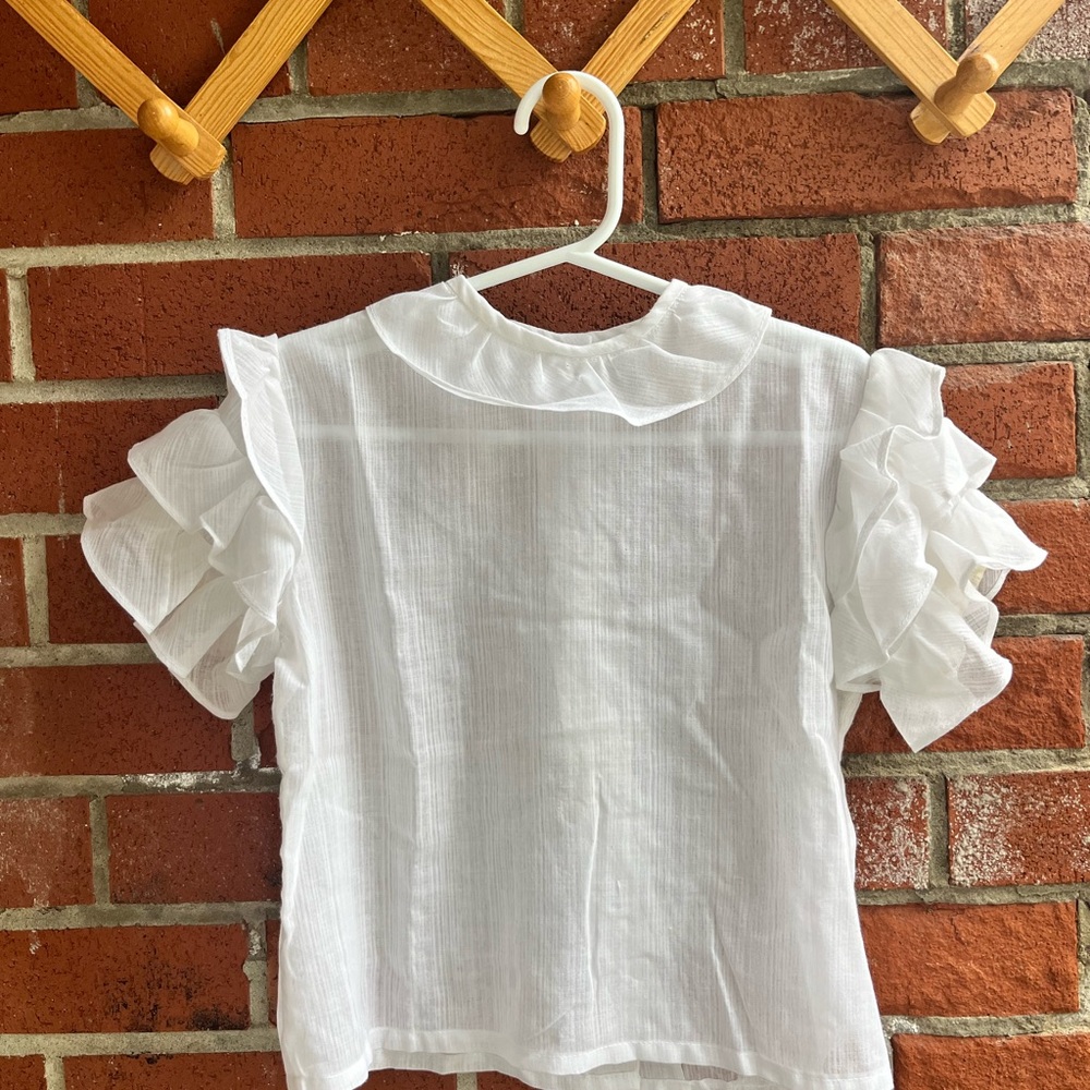 Vintage Girls Blouse White Short Ruffle Sleeved with Collar